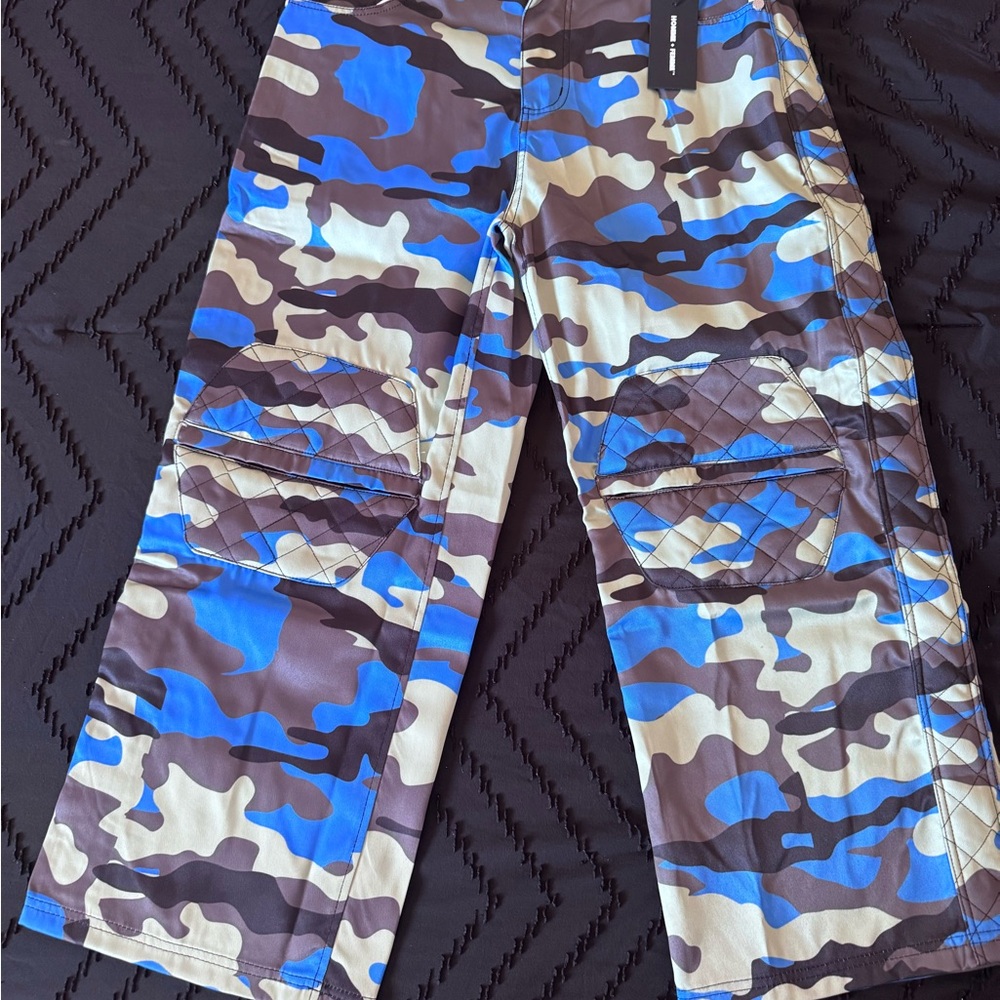 Homme Femme Camouflage Pants with Blue and grey